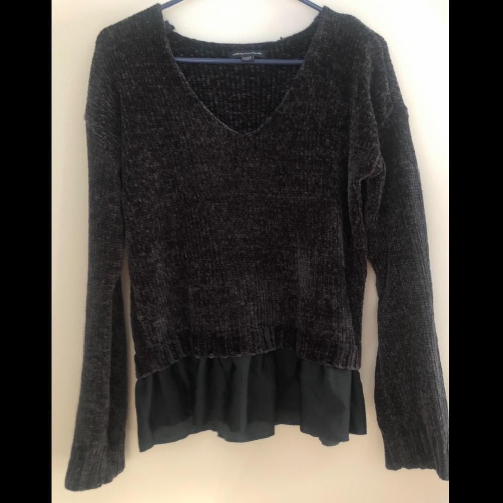 American Eagle chenille ruffle bottom sweater